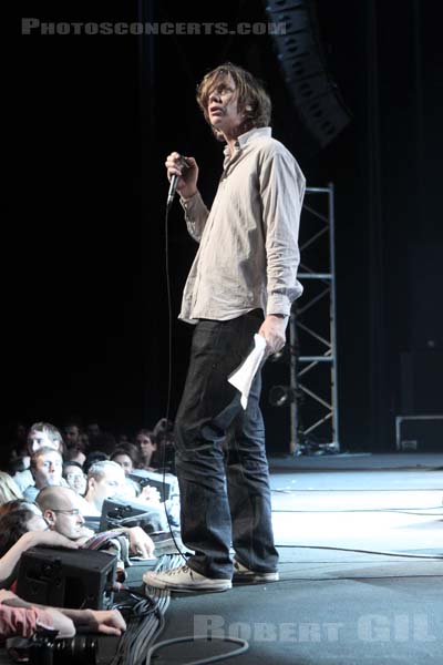 THURSTON MOORE - 2011-05-28 - PARIS - Espace Charlie Parker - Grande Halle - 